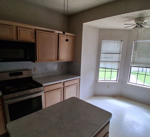2215 Stillwater Drive, Mesquite, TX 75181