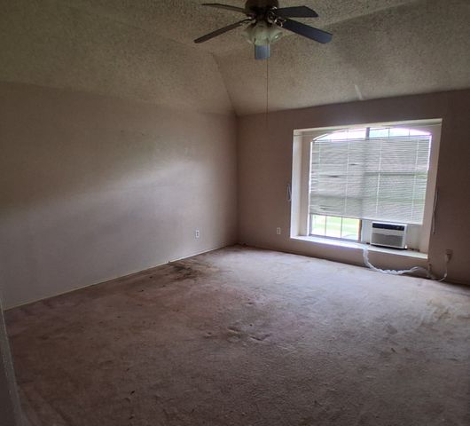 2215 Stillwater Drive, Mesquite, TX 75181