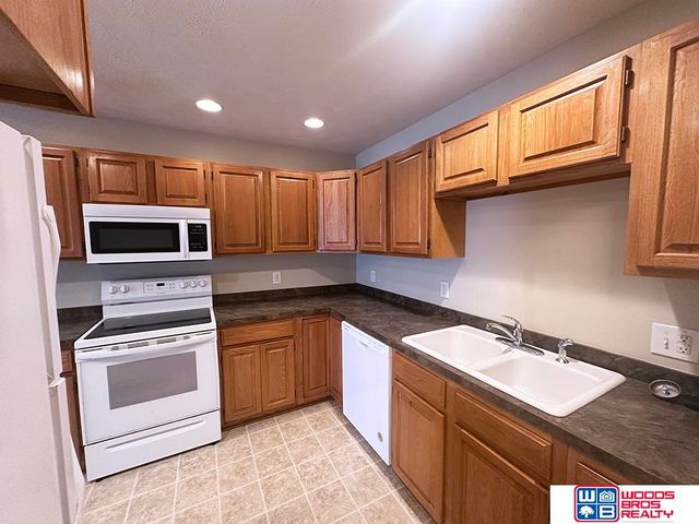 6455 Whitewater Lane, Lincoln, NE 68521