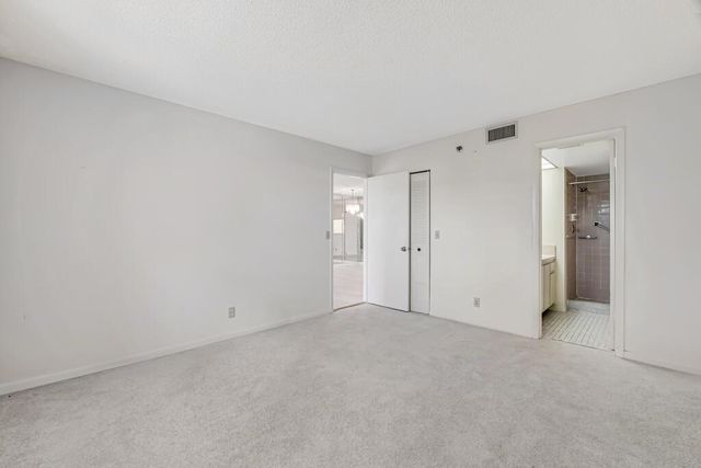 4640 Lucerne Lakes Boulevard 206, Lake Worth, FL 33467