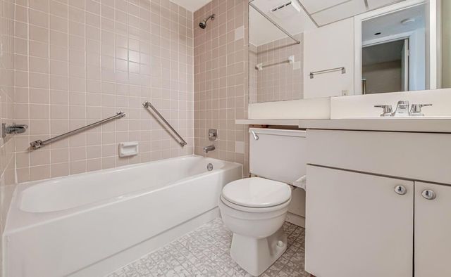 4640 Lucerne Lakes Boulevard 206, Lake Worth, FL 33467
