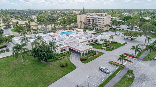 4640 Lucerne Lakes Boulevard 206, Lake Worth, FL 33467