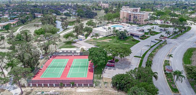 4640 Lucerne Lakes Boulevard 206, Lake Worth, FL 33467