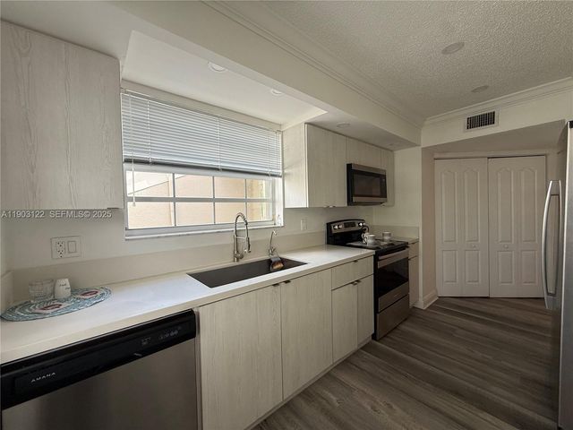 2634 SE 21st Court 203-C, Homestead, FL 33035