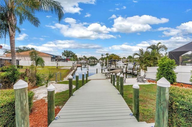 4911 PALMETTO POINT DRIVE, Palmetto, FL 34221