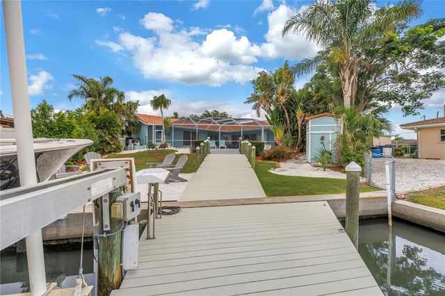 4911 PALMETTO POINT DRIVE, Palmetto, FL 34221