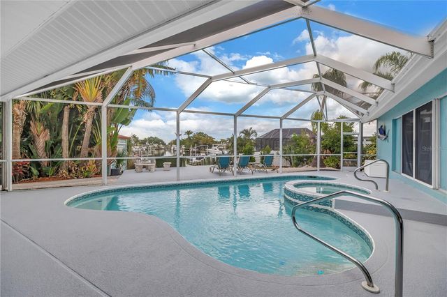 4911 PALMETTO POINT DRIVE, Palmetto, FL 34221