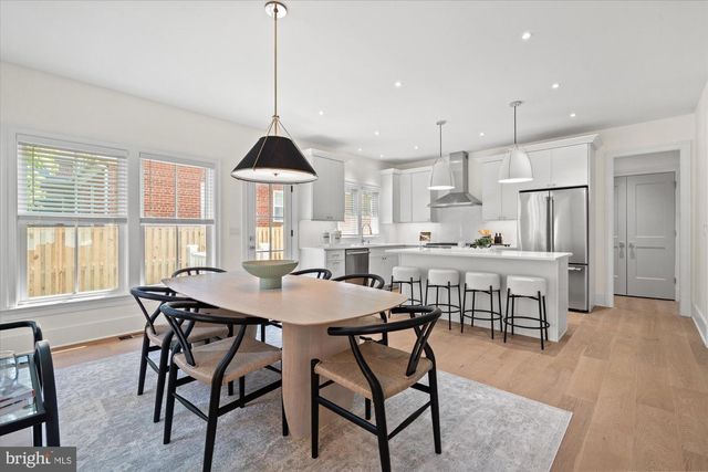26 W CHAPMAN ST, Alexandria, VA 22301