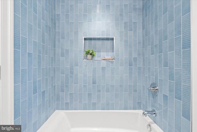 26 W CHAPMAN ST, Alexandria, VA 22301