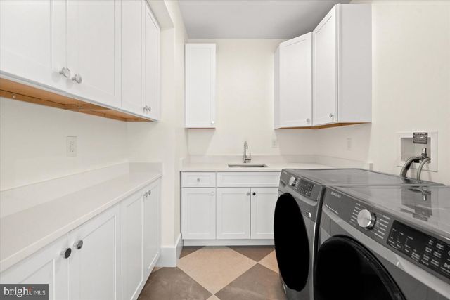 26 W CHAPMAN ST, Alexandria, VA 22301