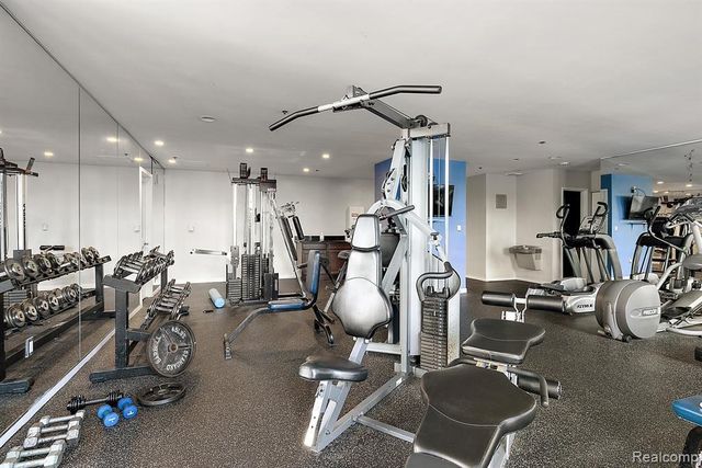 250 E Harbortown Drive 1104, Detroit, MI 48207