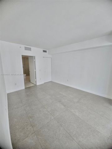 1100 S Miami Avenue 2001, Miami, FL 33130