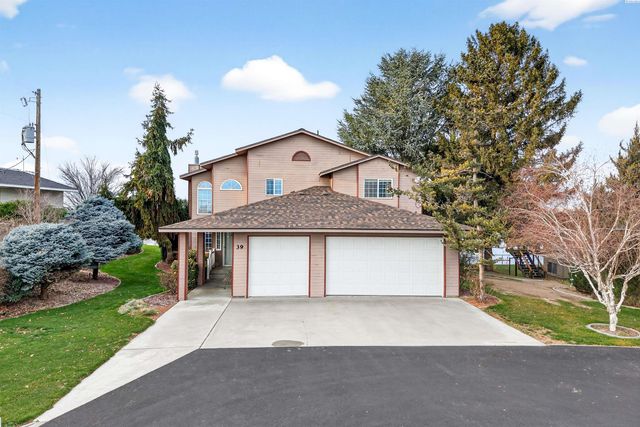 39 Paradise Dr, Burbank, WA 99323