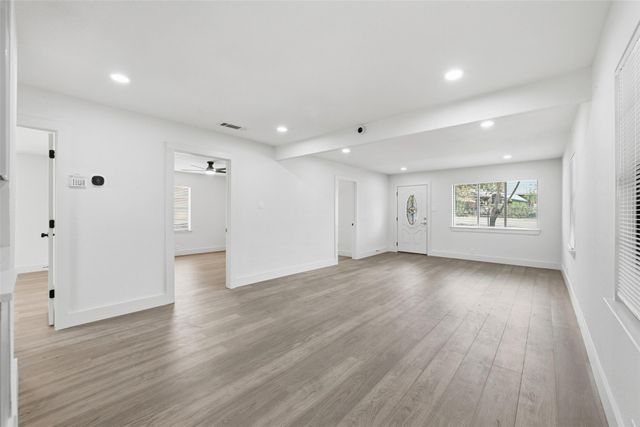 547 Helena Street, Dallas, TX 75217