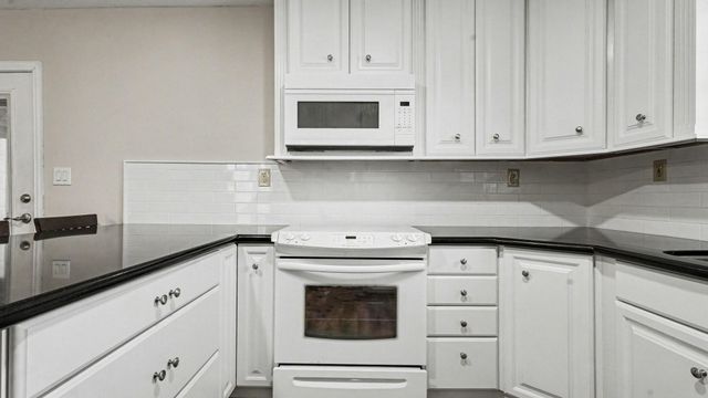 5615 John Martin Road, Baytown, TX 77521