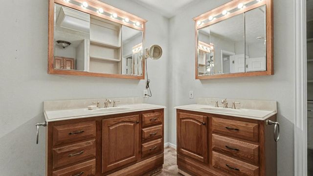 5615 John Martin Road, Baytown, TX 77521