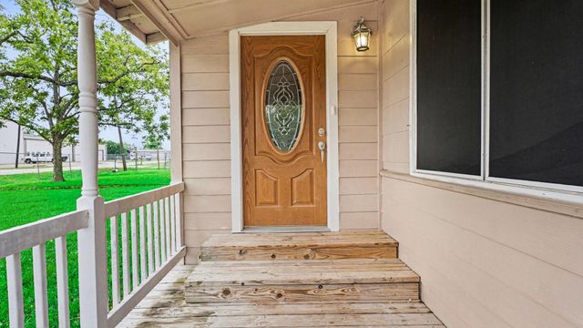 5615 John Martin Road, Baytown, TX 77521