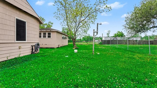 5615 John Martin Road, Baytown, TX 77521