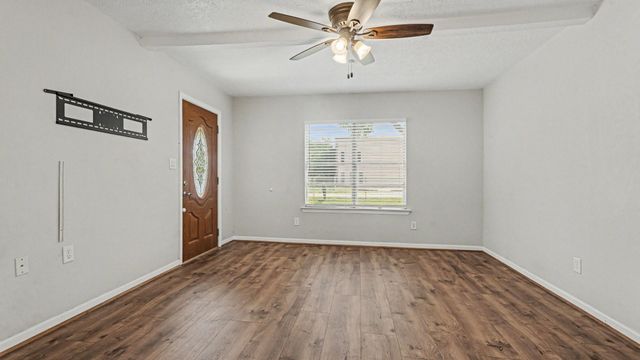5615 John Martin Road, Baytown, TX 77521