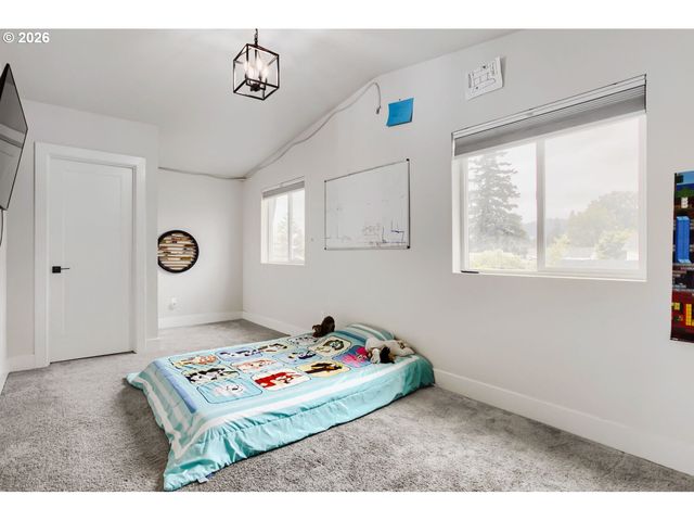 102 Se 3RD St, Battle Ground, WA 98604