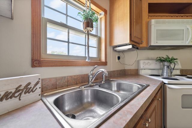 644 Charlie Abney Road, Berea, KY 40403