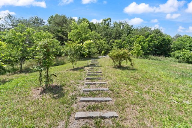 644 Charlie Abney Road, Berea, KY 40403