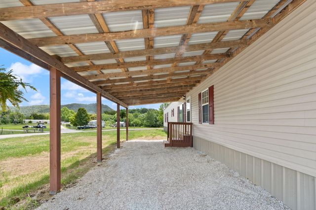 644 Charlie Abney Road, Berea, KY 40403