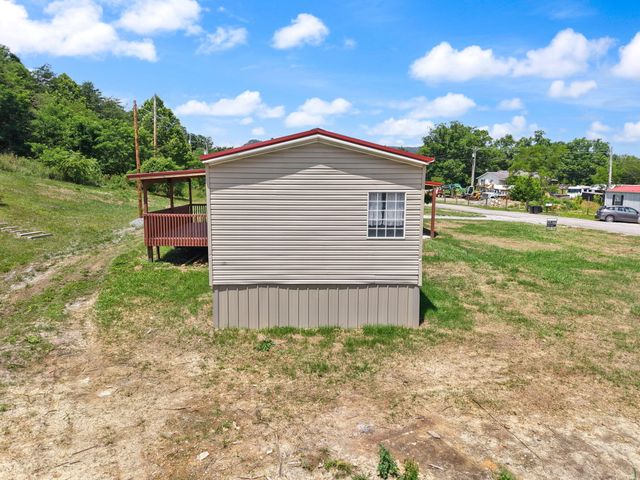 644 Charlie Abney Road, Berea, KY 40403