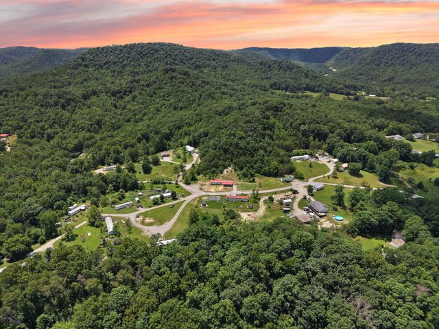 644 Charlie Abney Road, Berea, KY 40403