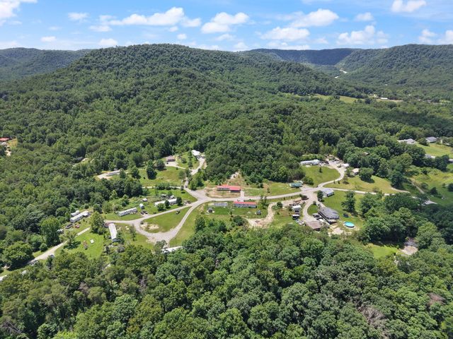 644 Charlie Abney Road, Berea, KY 40403