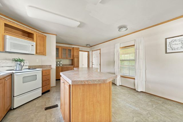 644 Charlie Abney Road, Berea, KY 40403