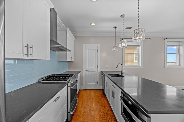 47 island point, Bronx, NY 10464