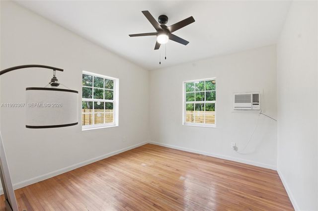 1620 NE 160th St 1620, North Miami Beach, FL 33162