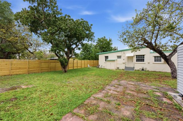 1620 NE 160th St 1620, North Miami Beach, FL 33162