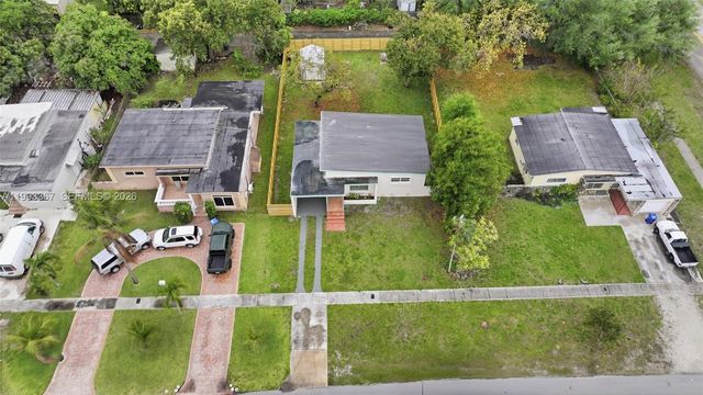 1620 NE 160th St 1620, North Miami Beach, FL 33162