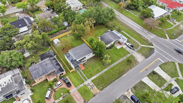 1620 NE 160th St 1620, North Miami Beach, FL 33162