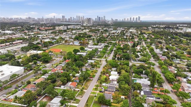 1620 NE 160th St 1620, North Miami Beach, FL 33162