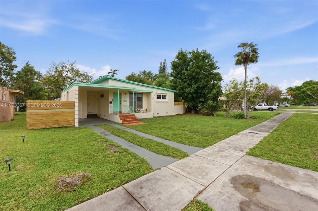 1620 NE 160th St 1620, North Miami Beach, FL 33162