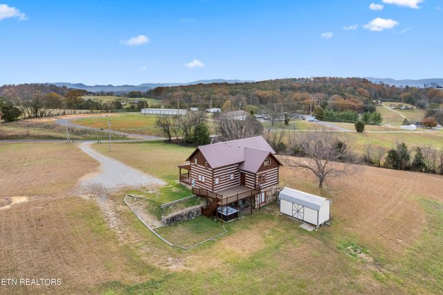 2947 Sims Rd, Kodak, TN 37764