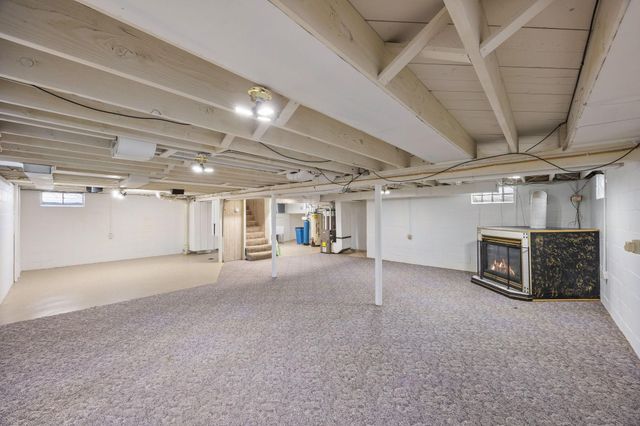 5900 Maple Street, Rockford, MN 55373