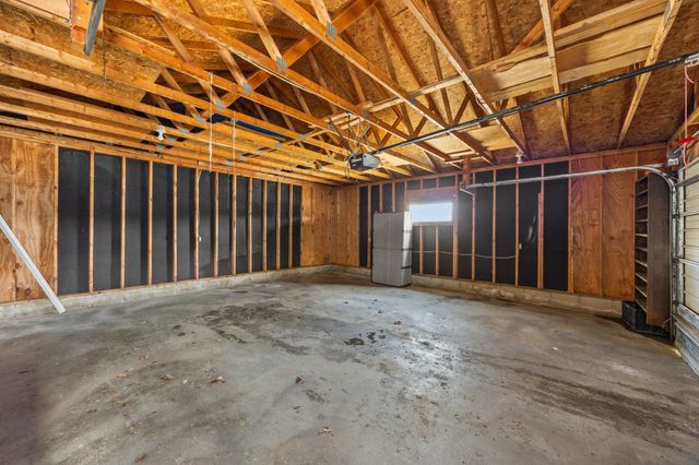 5900 Maple Street, Rockford, MN 55373