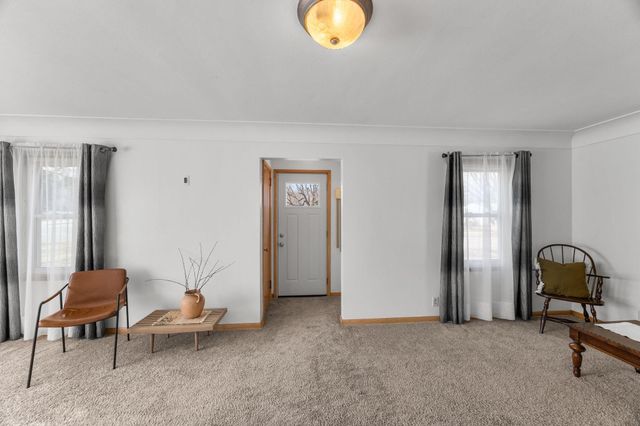 5900 Maple Street, Rockford, MN 55373