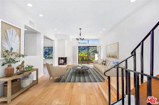 1694 Michael Lane, Pacific Palisades (los Angeles), CA 90272
