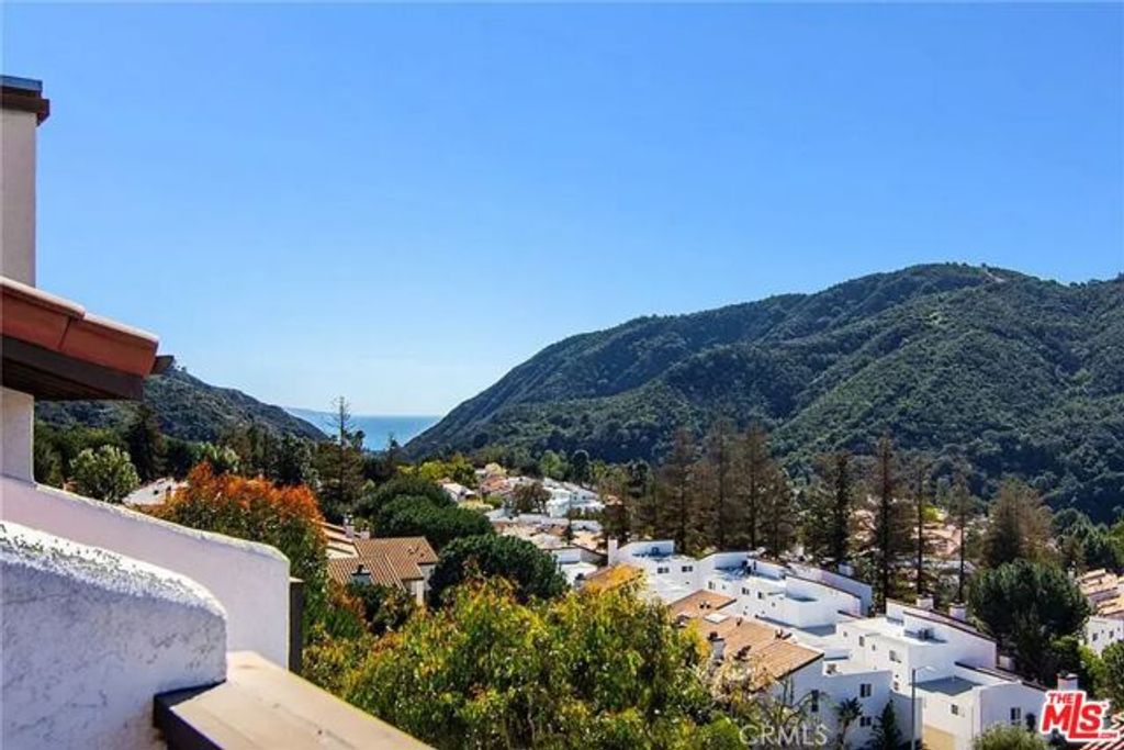 1694 Michael Lane, Pacific Palisades (los Angeles), CA 90272