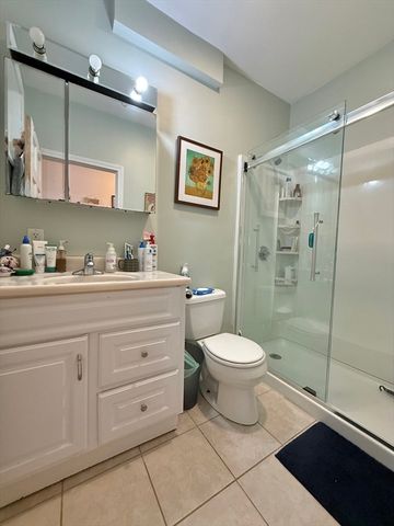 1908 Beacon St 3, Brookline, MA 02445