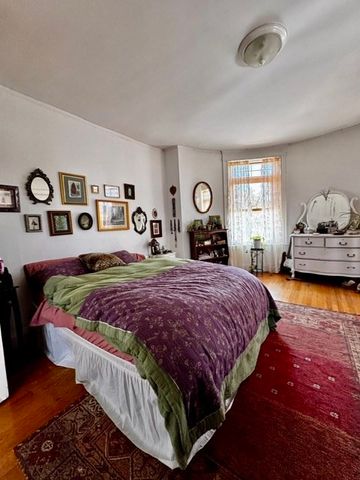 1908 Beacon St 3, Brookline, MA 02445