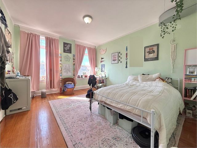 1908 Beacon St 3, Brookline, MA 02445