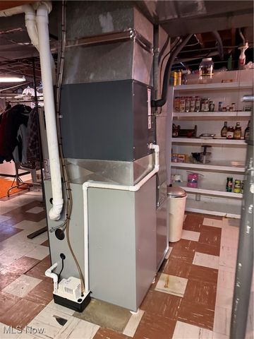 1237 Ivanhoe Avenue, Youngstown, OH 44502