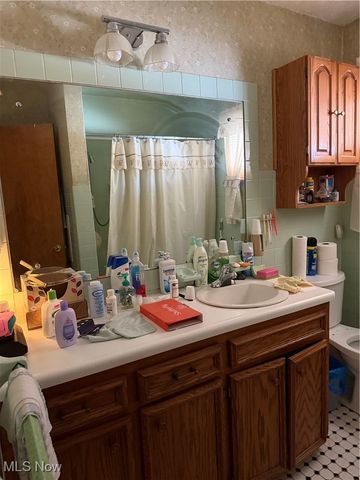 1237 Ivanhoe Avenue, Youngstown, OH 44502