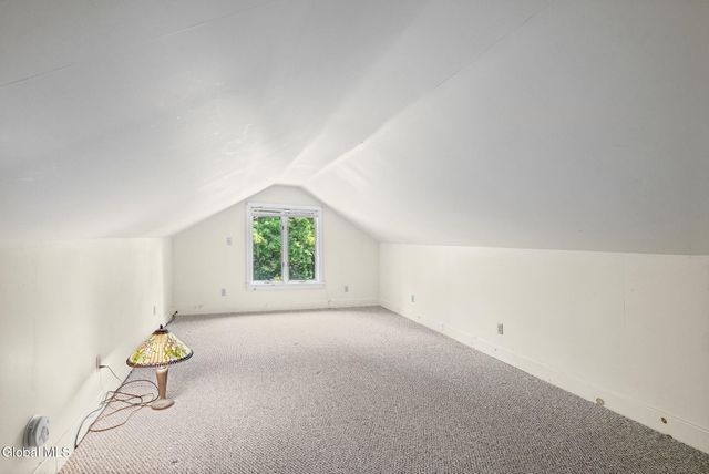 519 Kenwood Avenue, Bethlehem, NY 12054